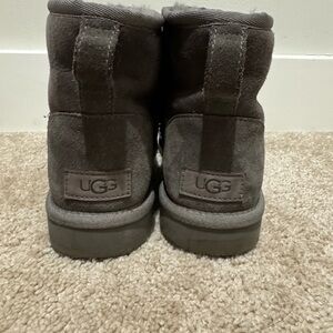 Ugg classic mini